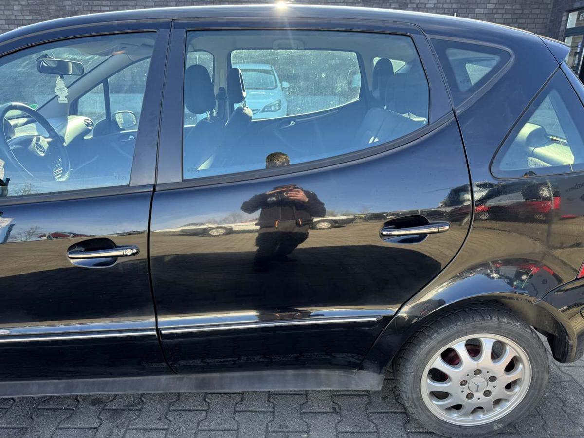 Mercedes A Klasse W169 original T&uuml;r hinten links 696 Nachtschwarz Rohbau Bj.2001